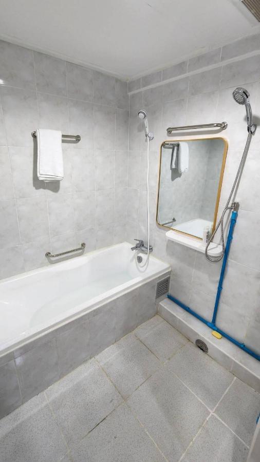 Apartment A4 Dindaeng Μπανγκόκ Εξωτερικό φωτογραφία
