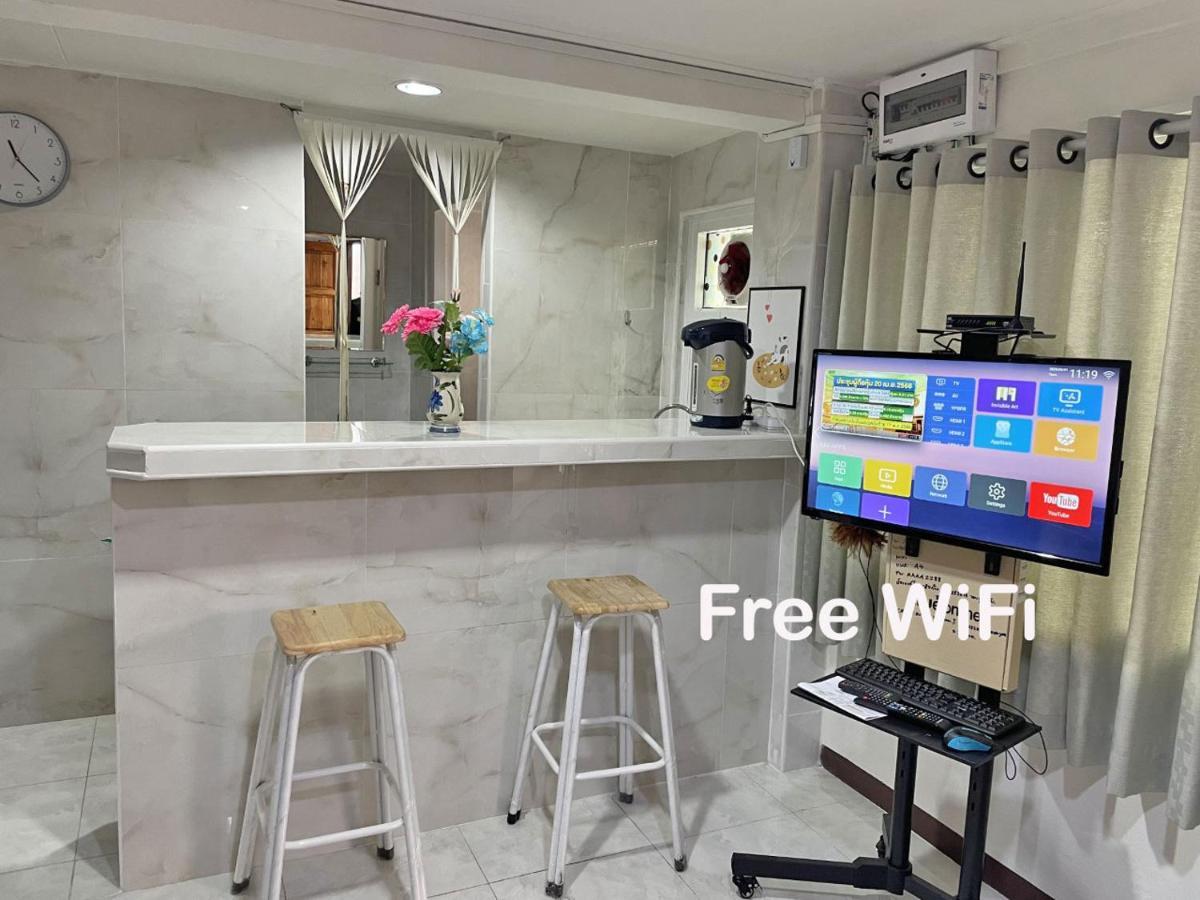 Apartment A4 Dindaeng Μπανγκόκ Εξωτερικό φωτογραφία